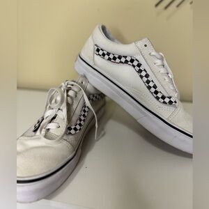 Van - Off White with Velcro Strips - Size 7.5 W